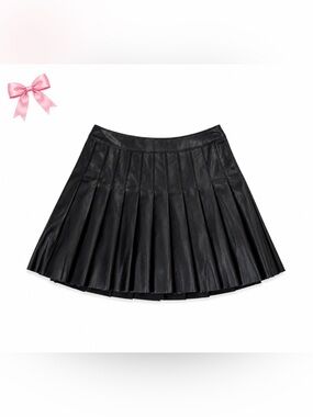 Topshop Faux Leather Pleated Mini Skirt NWOT | Size 6 | Women’s Small | Festive